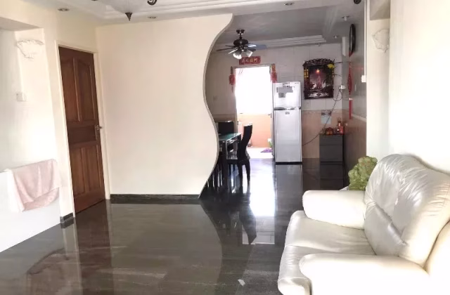 整套出租 • 芽笼 • 705 Choa Chu Kang Street 53 • S$3500 • 3房(2臥室) • 1227ft² / 113m²