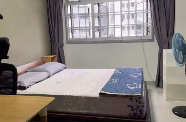 单间出租 • 西部集水区 • 522B Tampines Central 7 • S$1400 • 3房(2臥室) • 主人房