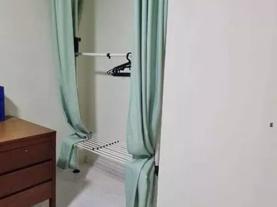 单间出租 • 林厝港 • 184 Yung Sheng Road • S$1000 • 4房(3臥室) • 普通房 照片