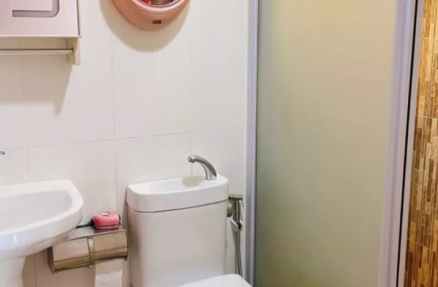 单间出租 • 武吉巴督 • 449A Bukit Batok West Avenue 9 • S$1600 • 4房(3臥室) • 主人房