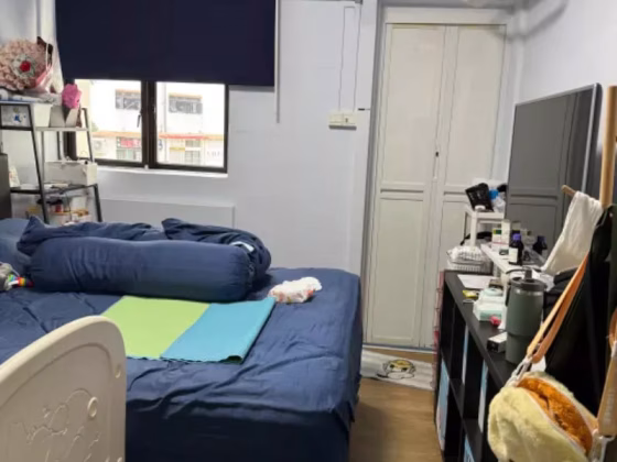 单间出租 • 金文泰 • 122 Bukit Merah Lane 1 • S$1600 • 4房(3臥室) • 主人房 照片
