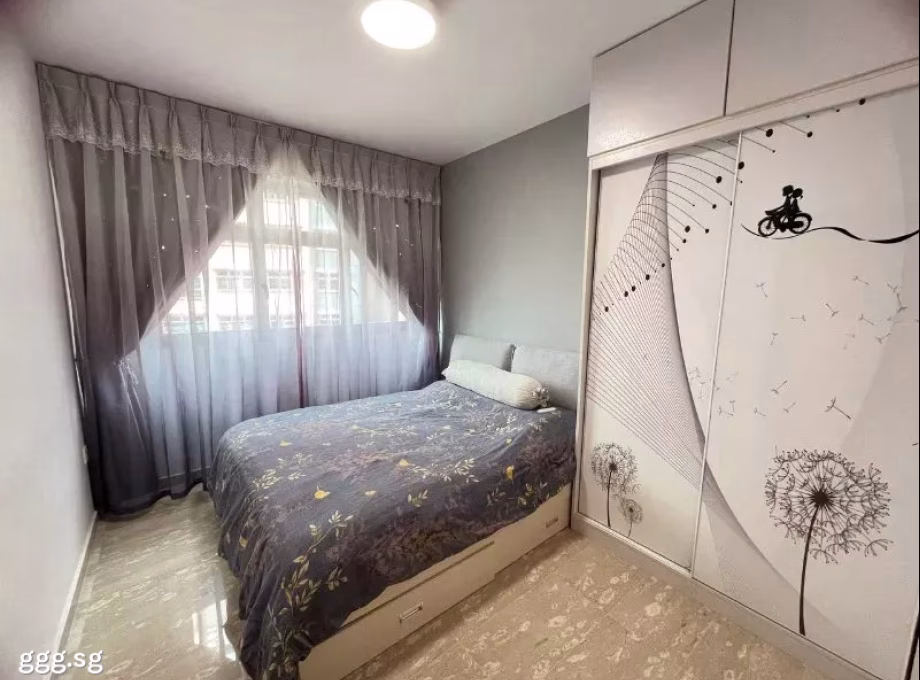 单间出租 • 武吉巴督 • 449A Bukit Batok West Avenue 9 • S$1100 • 4房(3臥室) • 普通房 照片