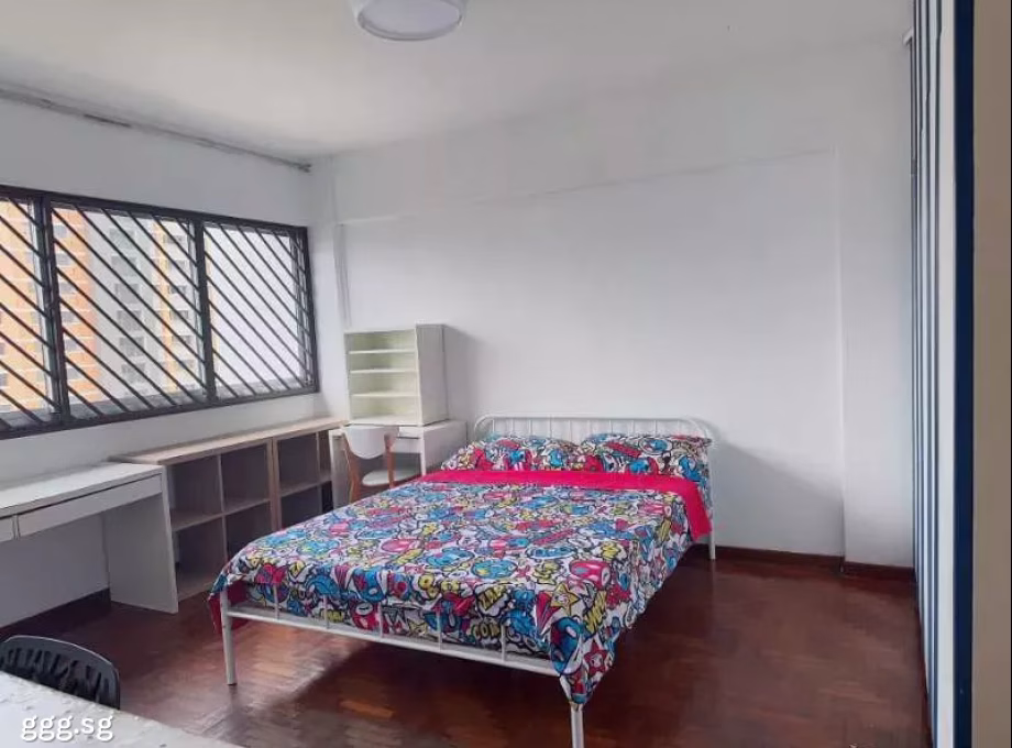 单间出租 • 西部集水区 • 863 Tampines Street 83 • S$1500 • 执行组屋 • 主人房 照片