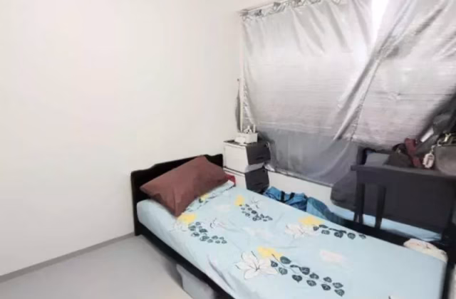 单间出租 • 武吉巴督 • 460D Bukit Batok West Avenue 9 • S$800 • 4房(3臥室) • 普通房
