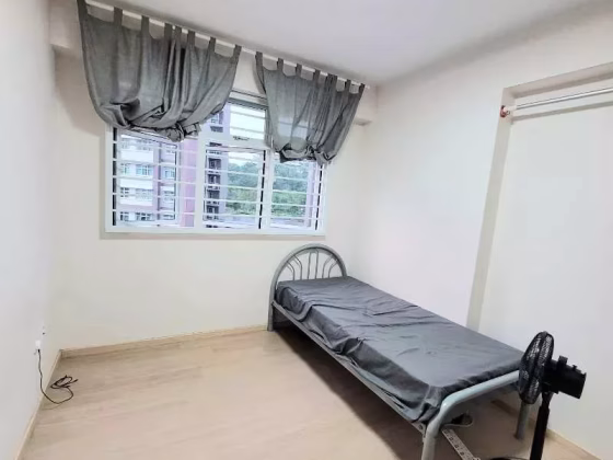 单间出租 • 武吉巴督 • 450C Bukit Batok West Avenue 6 • S$900 • 3房(2臥室) • 普通房 照片