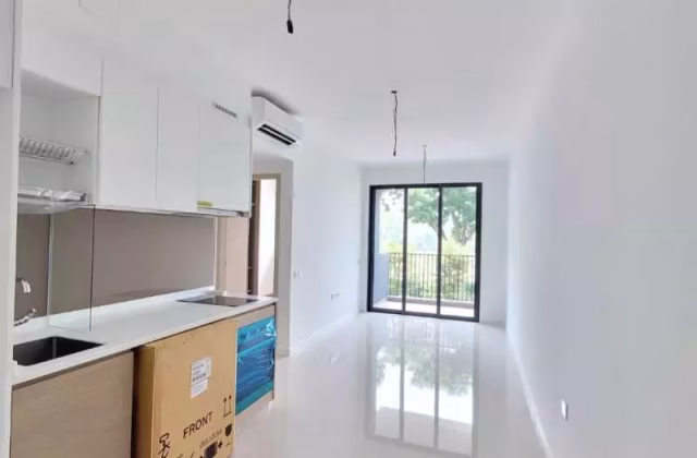 整套出租 • 西部集水区 •  Treasure At Tampines • S$3700 • 共管公寓 • 581ft² / 53m²