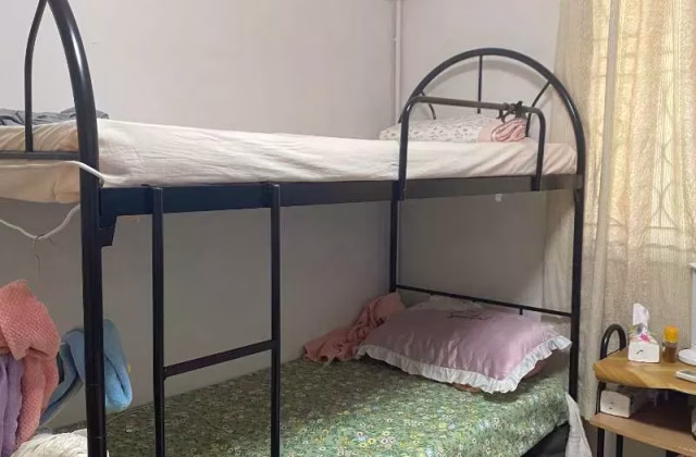 单间出租 • 马林百列 • 61 Lorong 5 Toa Payoh • S$500 • 3房(2臥室) • 床位出租
