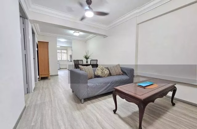 整套出租 • 蔡厝港 • 2 Holland Avenue • S$2950 • 3房(2臥室) • 700ft² / 65m²