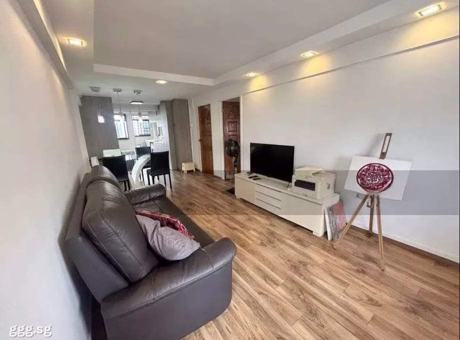 整套出租 • 马林百列 • 174 Lorong 1 Toa Payoh • S$2850 • 3房(2臥室) • 818ft² / 75m² 照片