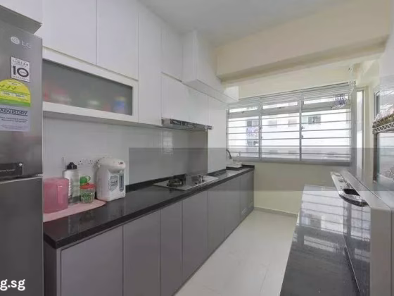 整套出租 • 武吉班让 • 417 Clementi Avenue 1 • S$2900 • 3房(2臥室) • 807ft² / 74m² 照片