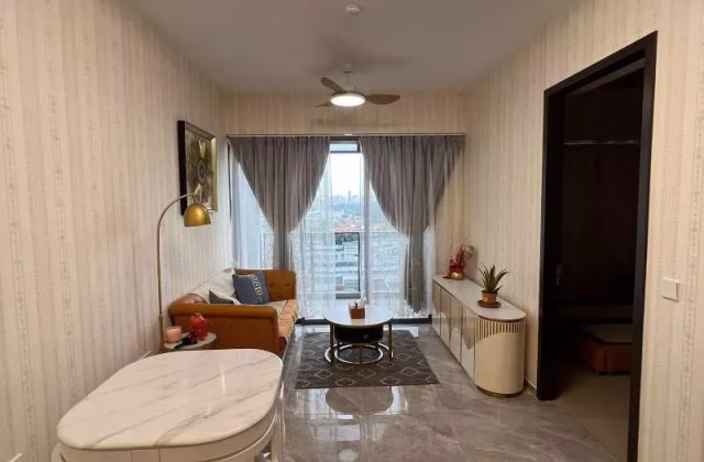 整套出租 • 市中心 •  Jadescape • S$3800 • 共管公寓 • 527ft² / 48m²