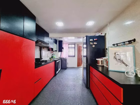 房屋出售 • 纽顿 • 75 Whampoa Drive • S$350000 • 3房(2臥室) • 699ft² / 64m² 照片