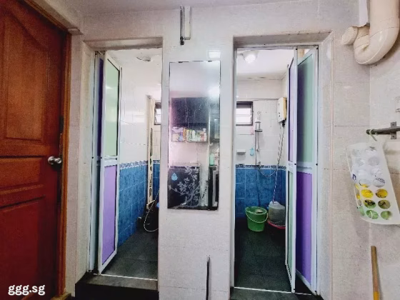 房屋出售 • 纽顿 • 75 Whampoa Drive • S$350000 • 3房(2臥室) • 699ft² / 64m² 照片