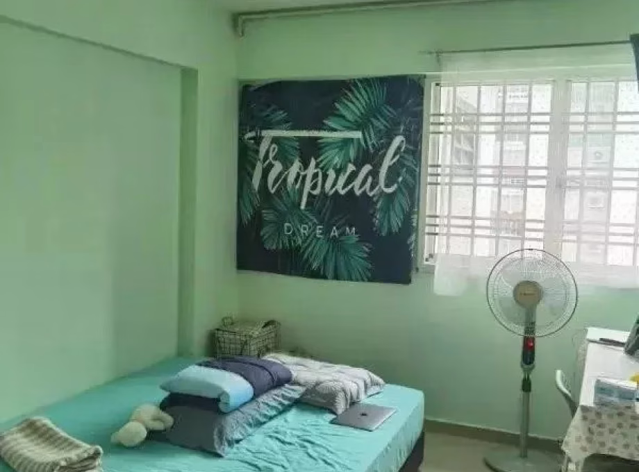 单间出租 • 西部集水区 • 406 Tampines Street 41 • S$1000 • 4房(3臥室) • 普通房 照片