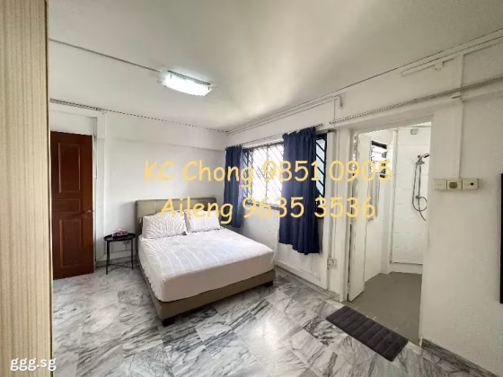 房屋出售 • 巴耶利峇 • 305 Jurong East Street 32 • S$650000 • 3房(2臥室) • 1302ft² / 120m² 照片