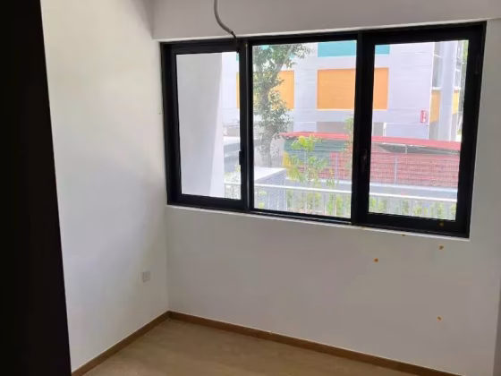 整套出租 • 新加坡河 •  The Florence Residences • S$3500 • 2房(1臥室) • 527ft² / 48m² 照片