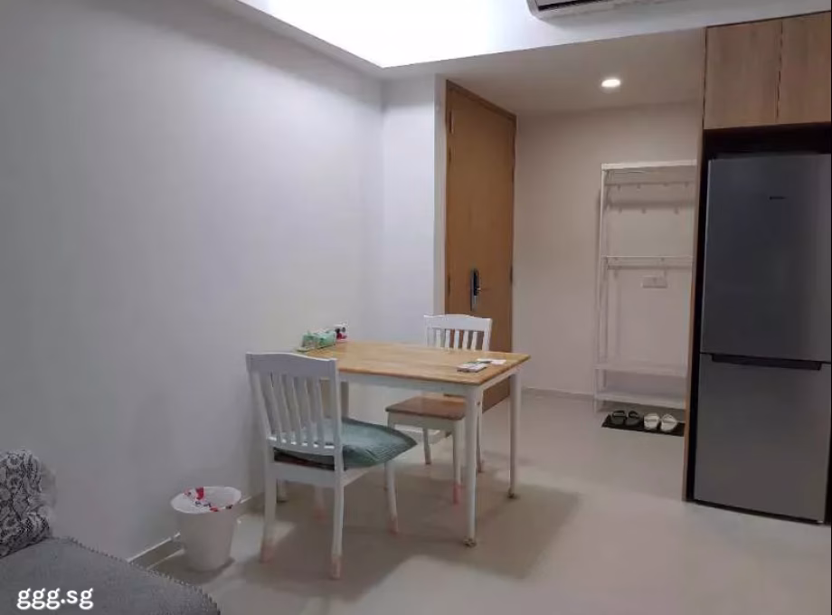 整套出租 • 武吉班让 •  Twin Vew • S$3500 • 住宅公寓 • 484ft² / 44m² 照片