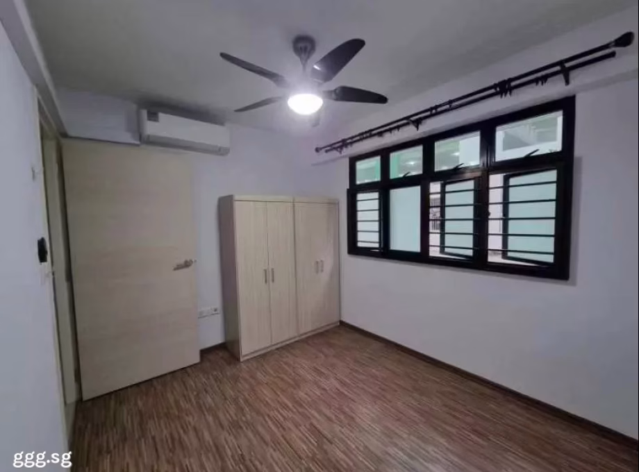单间出租 • 梧槽 • 506C Yishun Avenue 4 • S$1300 • 3房(2臥室) • 普通房 照片