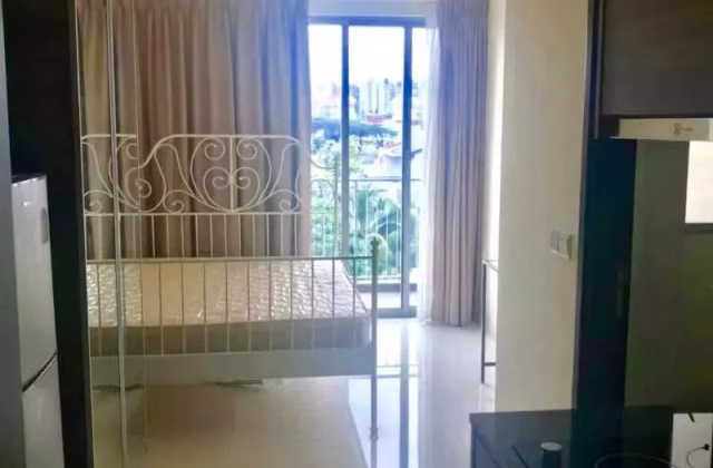 单间出租 • 中央集水区 •  Jade Residences • S$2800 • 住宅公寓 • 主人房