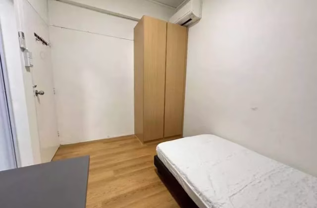 单间出租 • 登加 • JALAN ELOK (229050) • S$1500 • 联排排屋 • 普通房