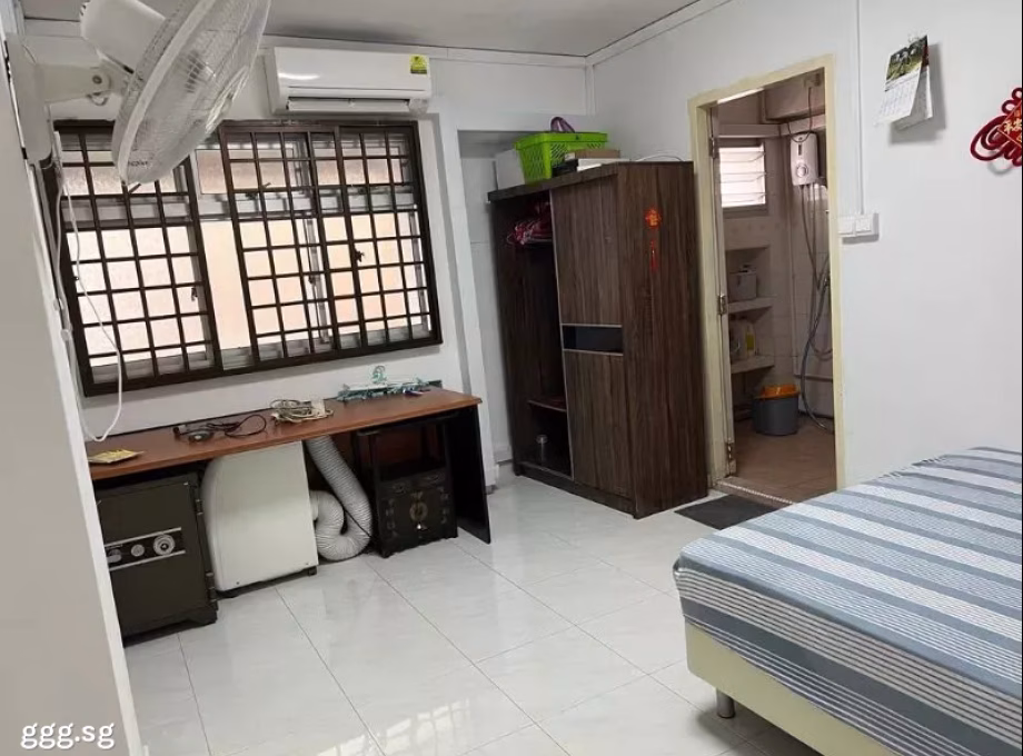 单间出租 • 芽笼 • 569 Choa Chu Kang Street 52 • S$1200 • 4房(3臥室) • 普通房 照片