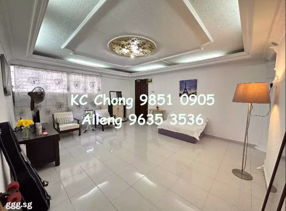 房屋出售 • 巴耶利峇 • 218 Jurong East Street 21 • S$508000 • 3房(2臥室) • 979ft² / 90m² 照片