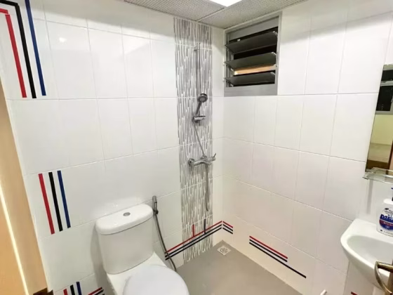 整套出租 • 金文泰 • 95A Henderson Road • S$4650 • 4房(3臥室) • 893ft² / 82m² 照片