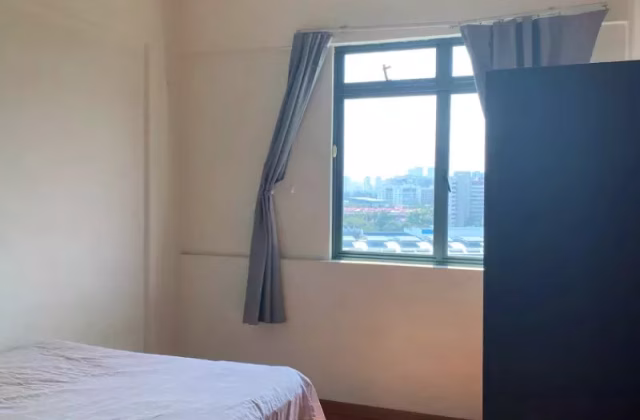 单间出租 • 林厝港 •  Summerdale • S$1300 • 住宅公寓 • 普通房
