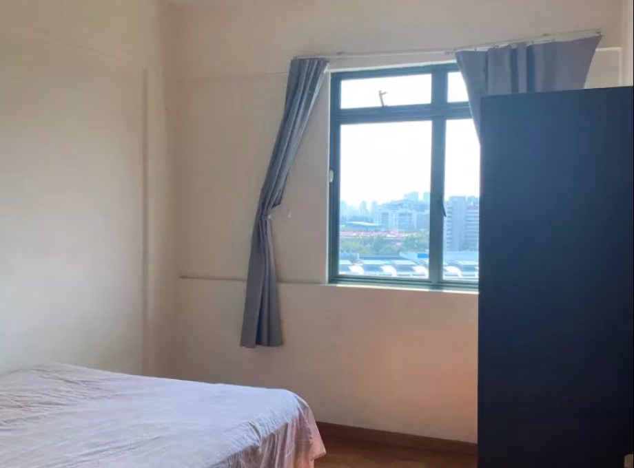 单间出租 • 林厝港 •  Summerdale • S$1300 • 住宅公寓 • 普通房 照片