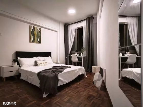 单间出租 • 梧槽 •  Orchid Park Condominium • S$1400 • 共管公寓 • 普通房 照片