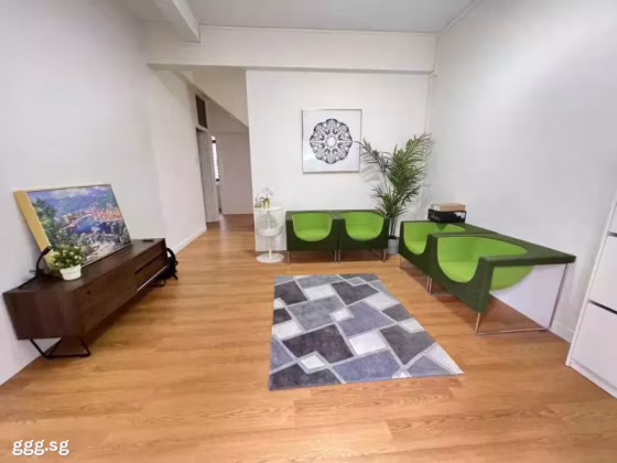 单间出租 • 登加 • JALAN ELOK (229050) • S$1600 • 联排排屋 • 普通房 照片