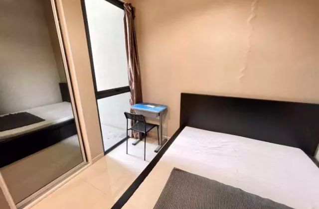 单间出租 • 博物馆 •  8 Farrer Suites • S$2400 • 住宅公寓 • 主人房