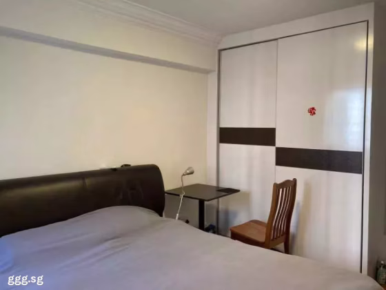 单间出租 • 武吉班让 • 708 Clementi West Street 2 • S$1400 • 3房(2臥室) • 主人房 照片