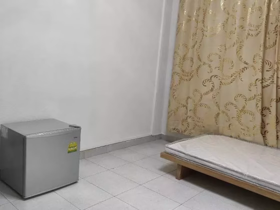 单间出租 • 西部集水区 • 159 Simei Road • S$900 • 5房(4臥室) • 普通房 照片