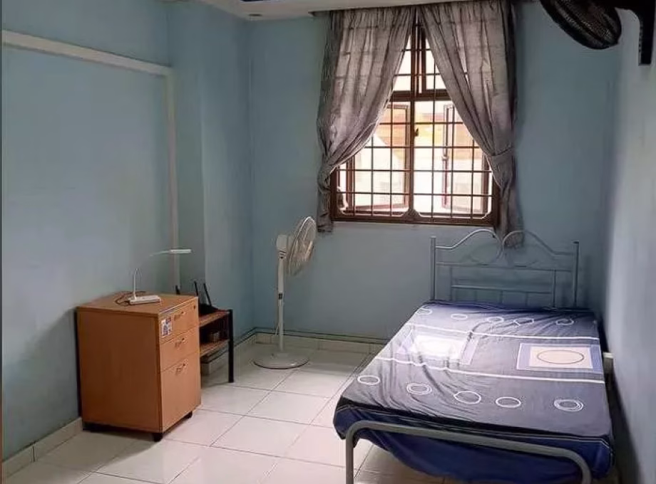 单间出租 • 后港 • 341B Sembawang Close • S$750 • 5房(4臥室) • 普通房 照片
