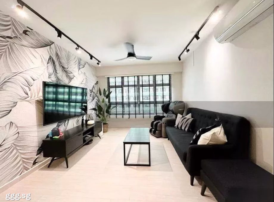 整套出租 • 西部集水区 • 605C Tampines Street 61 • S$3750 • 4房(3臥室) • 990ft² / 91m² 照片