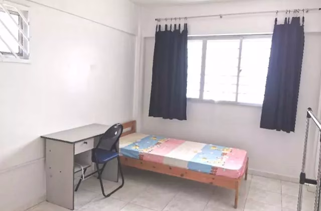 单间出租 • 梧槽 • 867 Yishun Street 81 • S$850 • 4房(3臥室) • 普通房