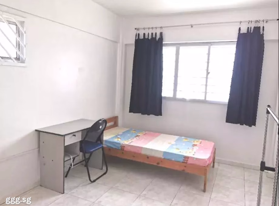 单间出租 • 梧槽 • 867 Yishun Street 81 • S$850 • 4房(3臥室) • 普通房 照片