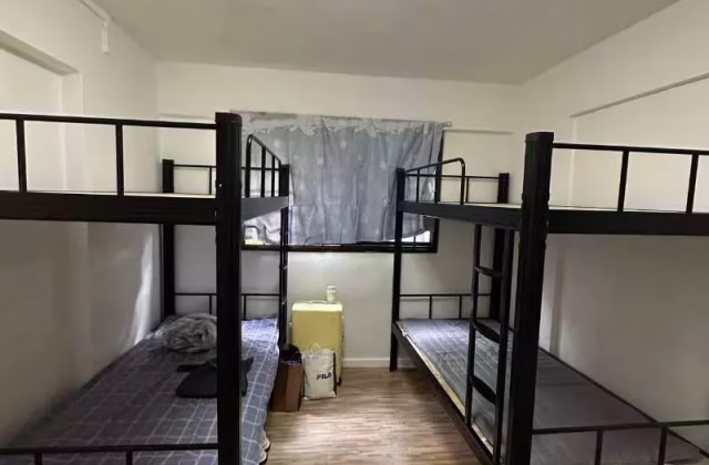单间出租 • 武吉巴督 • 324 Bukit Batok Street 33 • S$400 • 3房(2臥室) • 床位出租