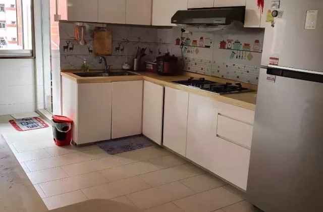 单间出租 • 芽笼 • 441 Choa Chu Kang Avenue 4 • S$800 • 4房(3臥室) • 普通房