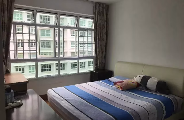 整套出租 • 新加坡河 • 978C Buangkok Crescent • S$1000 • 执行组屋 • 