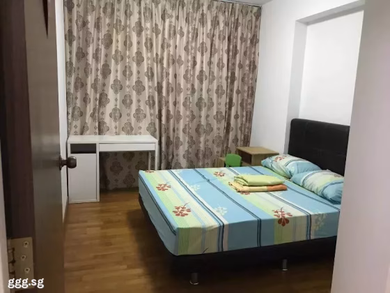 整套出租 • 新加坡河 • 978C Buangkok Crescent • S$1000 • 执行组屋 •  照片