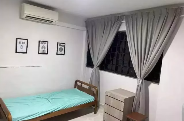 单间出租 • 巴耶利峇 • 258 Jurong East Street 24 • S$550 • 4房(3臥室) • 普通房