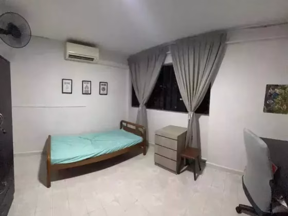 单间出租 • 巴耶利峇 • 258 Jurong East Street 24 • S$550 • 4房(3臥室) • 普通房 照片