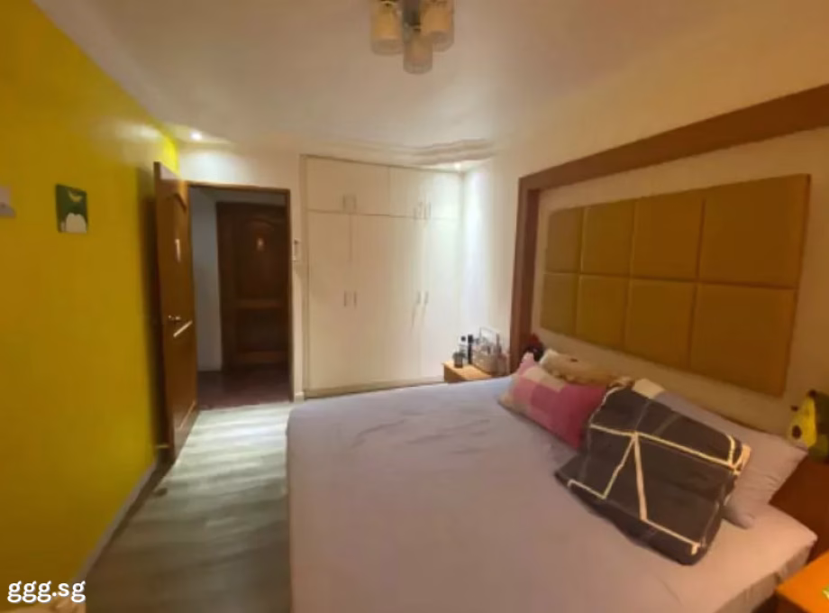 单间出租 • 后港 • 320 Sembawang Close • S$1100 • 4房(3臥室) • 普通房 照片