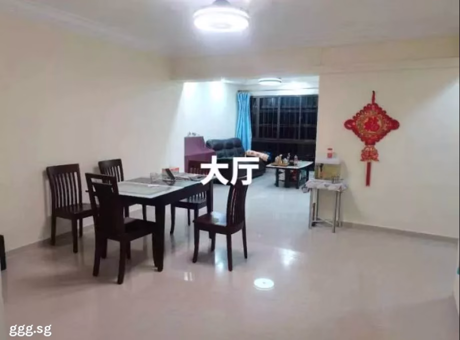 单间出租 • 林厝港 • 652A Jurong West Street 61 • S$1100 • 5房(4臥室) • 普通房 照片