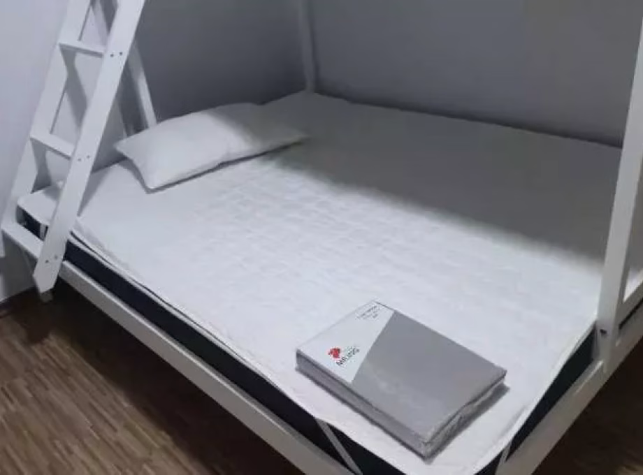单间出租 • 梧槽 • 506C Yishun Avenue 4 • S$650 • 3房(2臥室) • 床位出租 照片