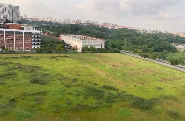 单间出租 • 武吉巴督 • 442C Bukit Batok West Avenue 8 • S$1500 • 3房(2臥室) • 普通房