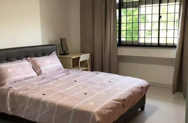 单间出租 • 宏茂桥 • 270 Pasir Ris Street 21 • S$1200 • 执行组屋 • 主人房