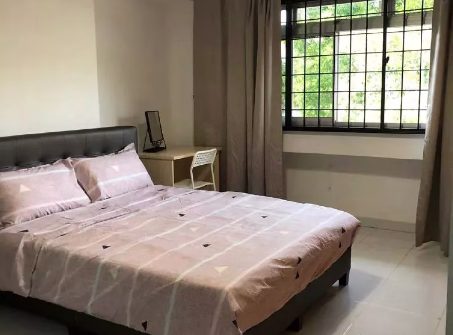 单间出租 • 宏茂桥 • 270 Pasir Ris Street 21 • S$1200 • 执行组屋 • 主人房 照片